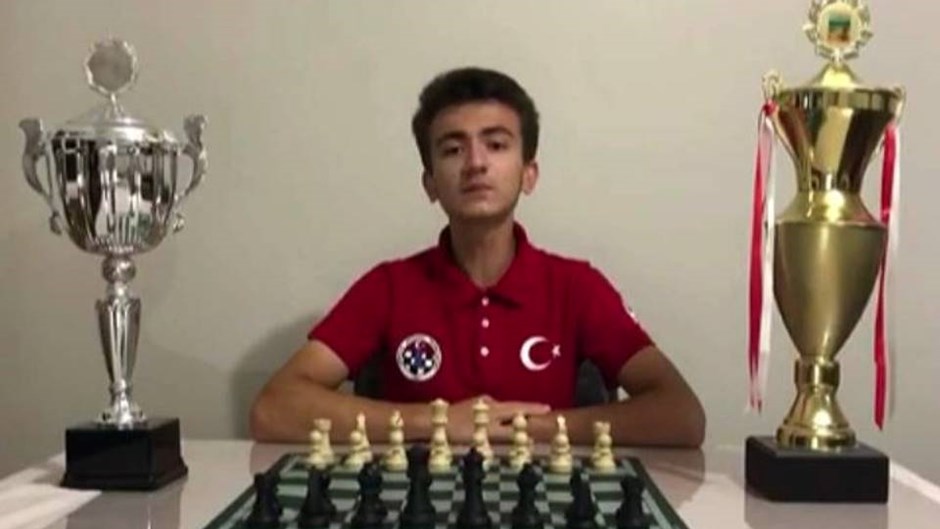 Türk Satranççı Işık Can, ABD’de Büyükusta Unvanını AldıHaberin BaşlıklarıTürk Satranççı