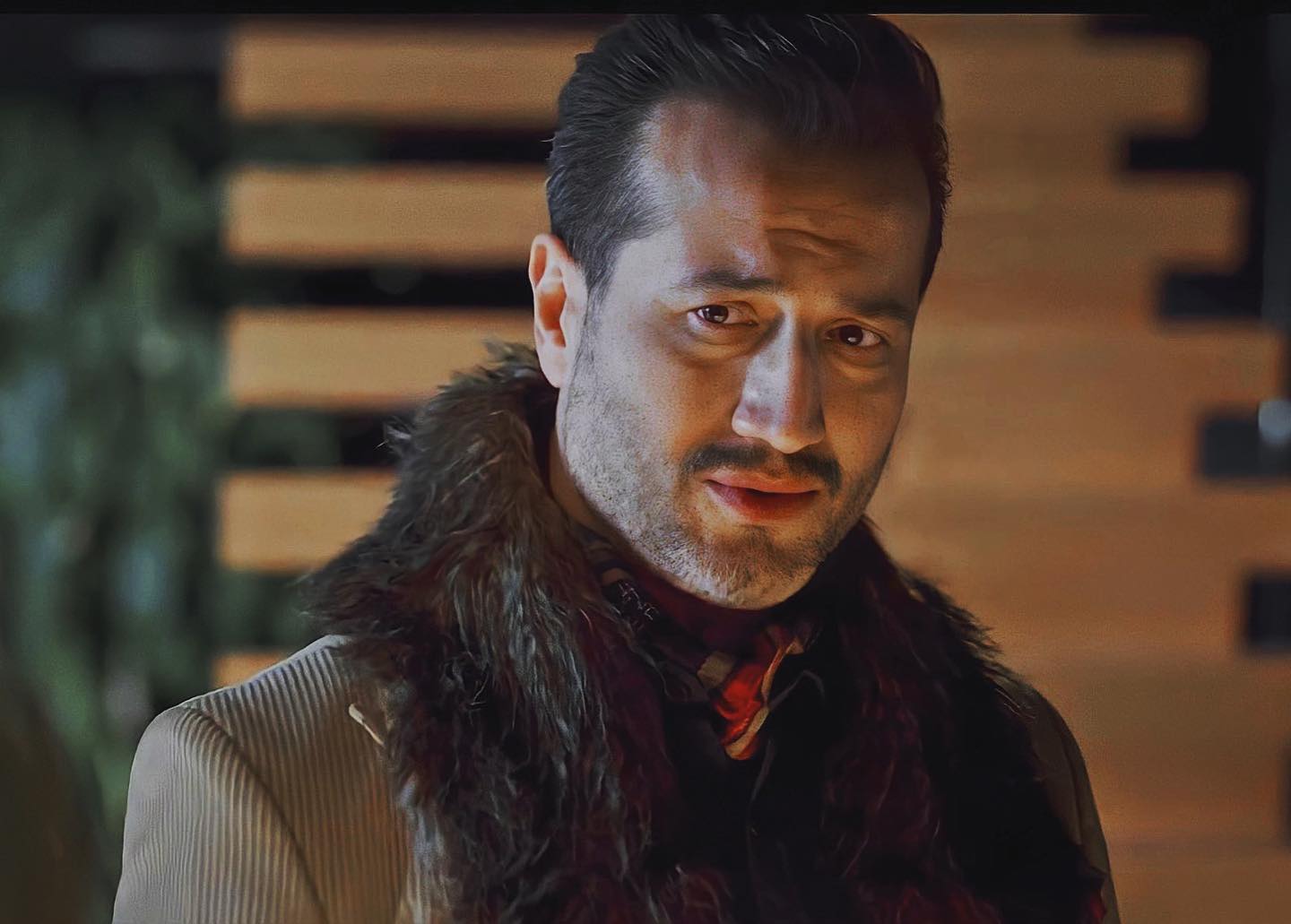 Halit Ergenç’in başrolünde olduğu “Kral Kaybederse” dizisinin çekimleri yarın başlıyor.