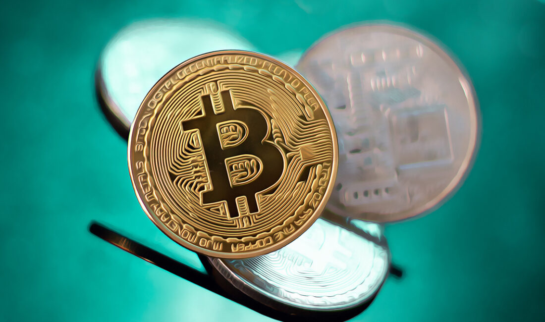 bitcoin fiyatı 100.000 dolar seviyesinde kalmaya devam ediyor. Artan kaldıraçlı