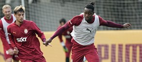 Galatasaray Futbol Takımı, Malmö Maçı İçin Hazırlıklara Başladı Florya Metin