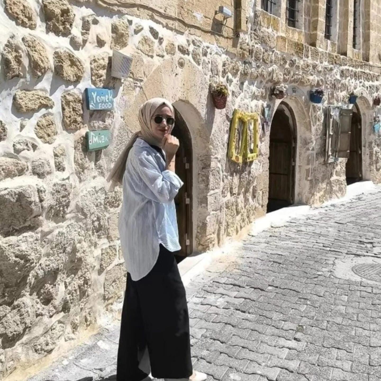 Minibus Carpti Ogretmen Hayatini Kaybetti Mardinde