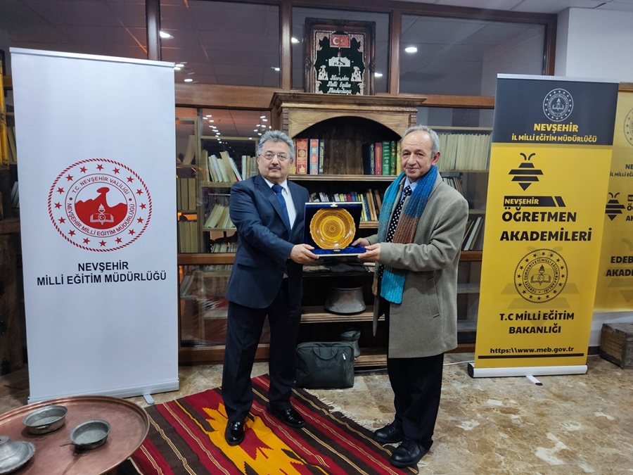 Nevsehir Ogretmen Akademilerinde Sadik Yalsizucanlar Ilgi Odagi Haline Geldi