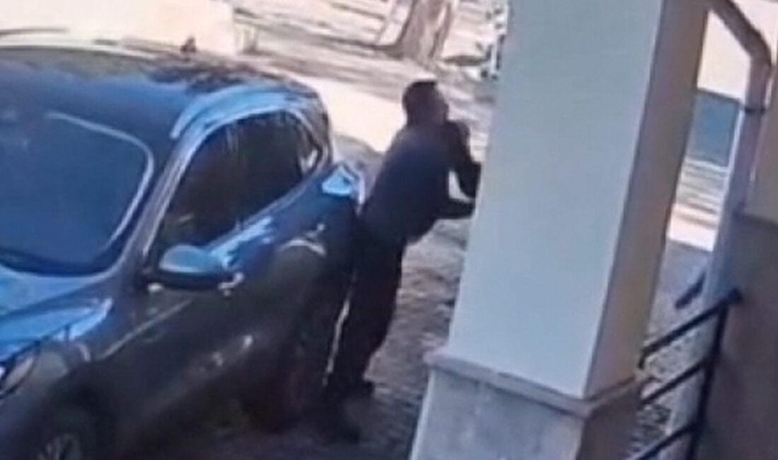 Adana’da Okul Müdürü Öğrencinin Babası ve Ağabeyi Tarafından Darp Edildi