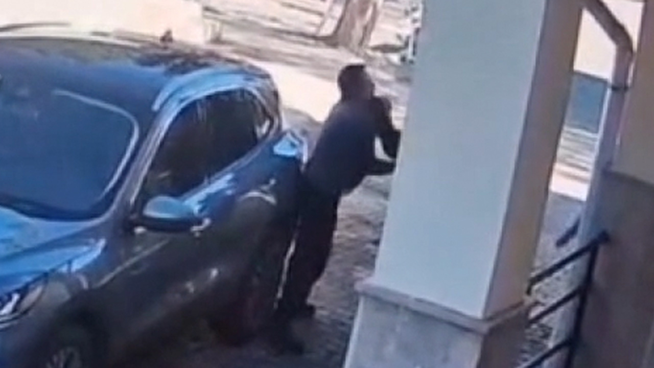 Adana’da Okul Müdürü Öğrencinin Babası ve Ağabeyi Tarafından Darp Edildi