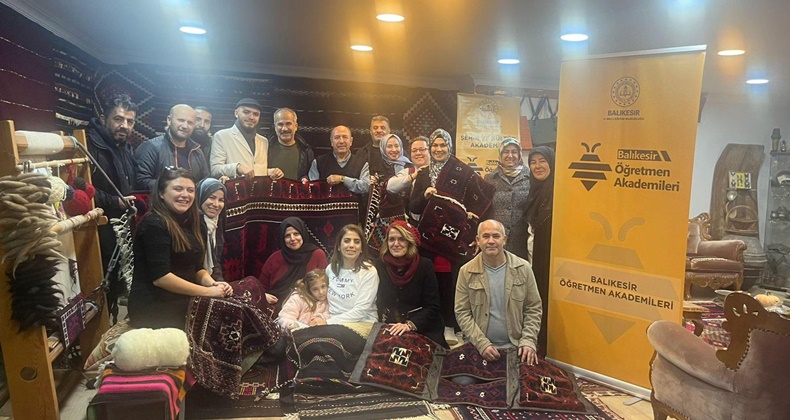 Sındırgı’nın Kültürel Mirası: Yağcıbedir Halı Dokuma Sanatı ve Seramik UstalarıHaberin