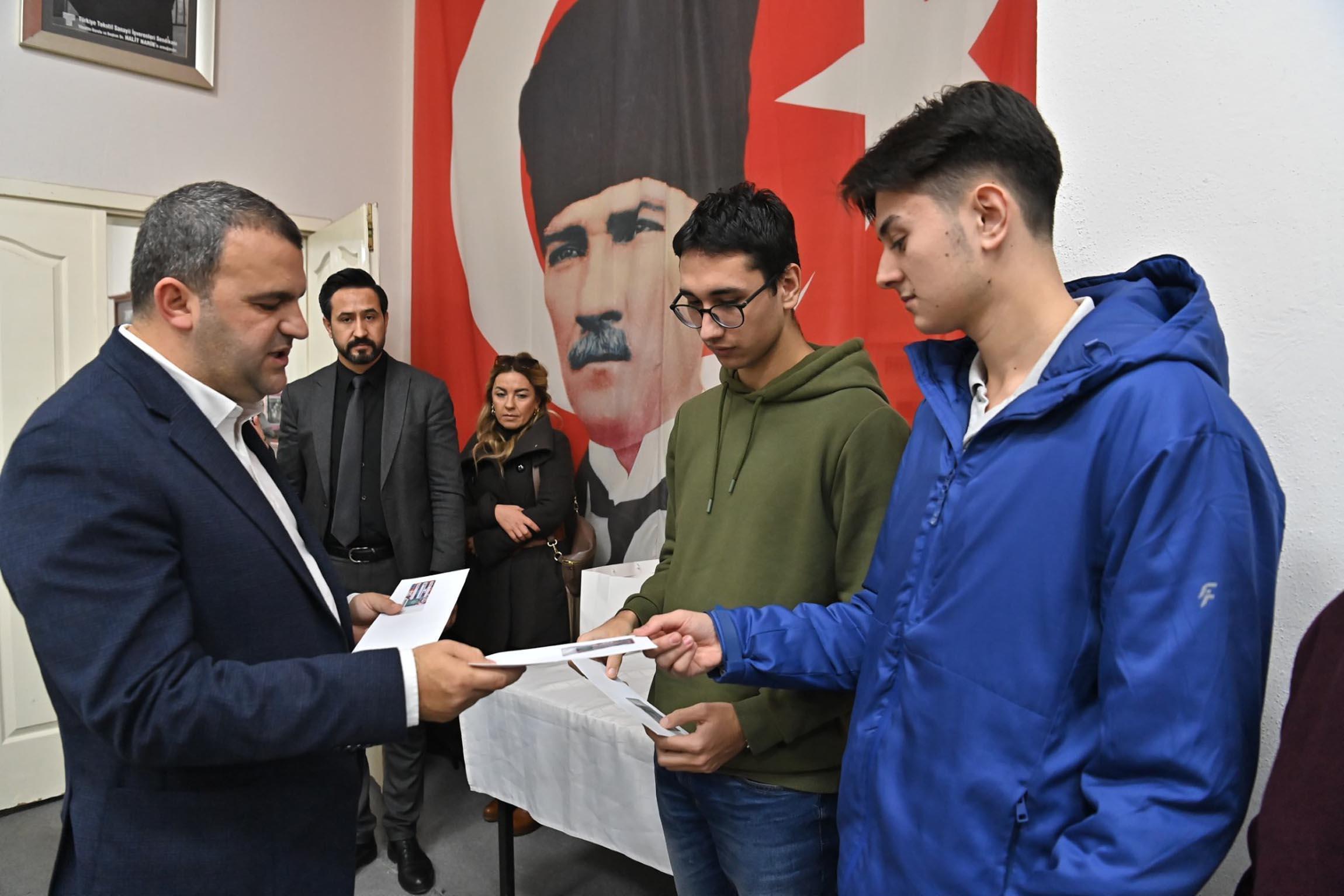 Suleymanpasa Belediyesi Ogrenci Kart Dagitimina Basladi