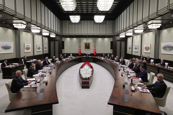 Cumhurbaşkanı Erdoğan Başkanlığında Kabine Toplantısı Başladı Suriye’de Baas Rejimi Devrildi