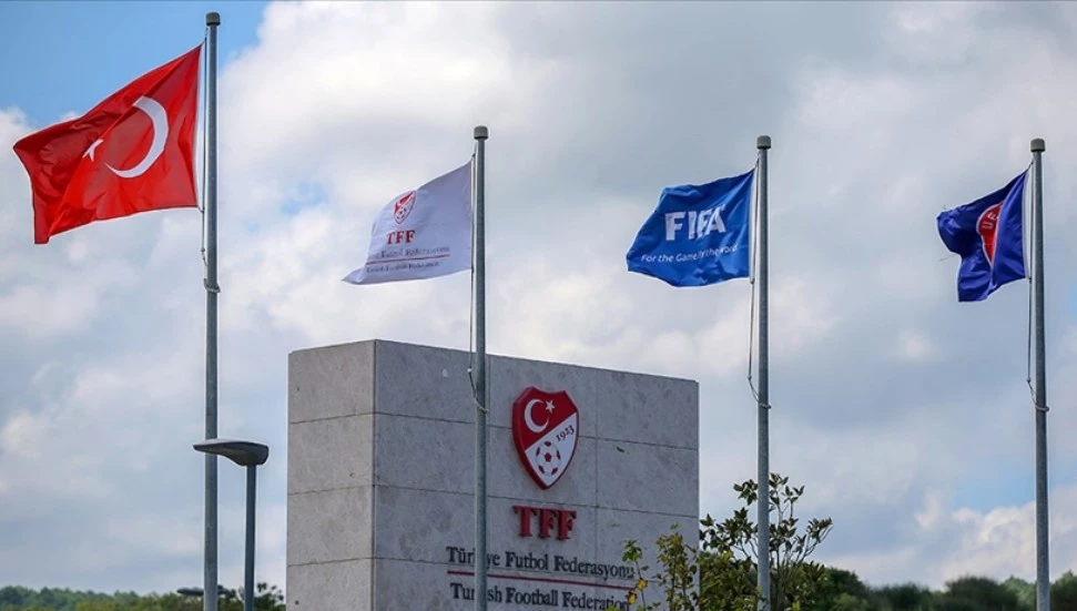Galatasaray, Beşiktaş ve Fenerbahçe’ye Disiplin Cezaları Geldi Trendyol Süper Lig