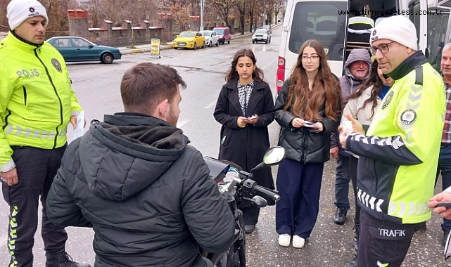 Kırklareli’nde Polis Ekipleri Trafik Denetimi Yaptı Kırklareli’nde polis ekipleri tarafından