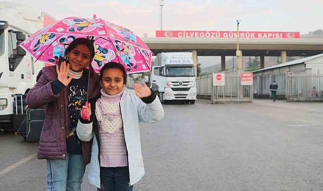 Suriyeli Öğrenciler Türkiye’ye Veda Ediyor: Öğretmenlerini ve Sınıf Arkadaşlarını Özleyecekler
