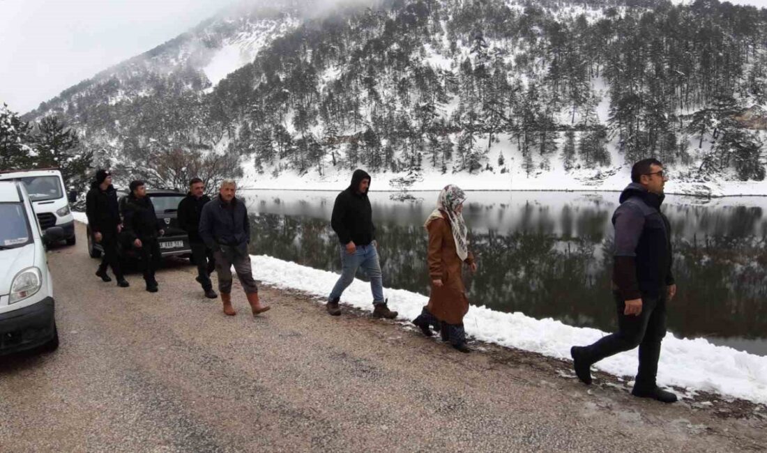 Bolu Göynük Sünnet Gölü Kıyısında Vatandaşlar Bariyer İstiyor Kaza Riskine
