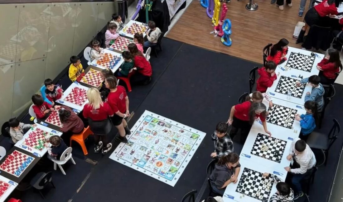 Satranç Etkinliği Espark AVM’de Başladı ESEM Satranç Spor Kulübü Başkanı