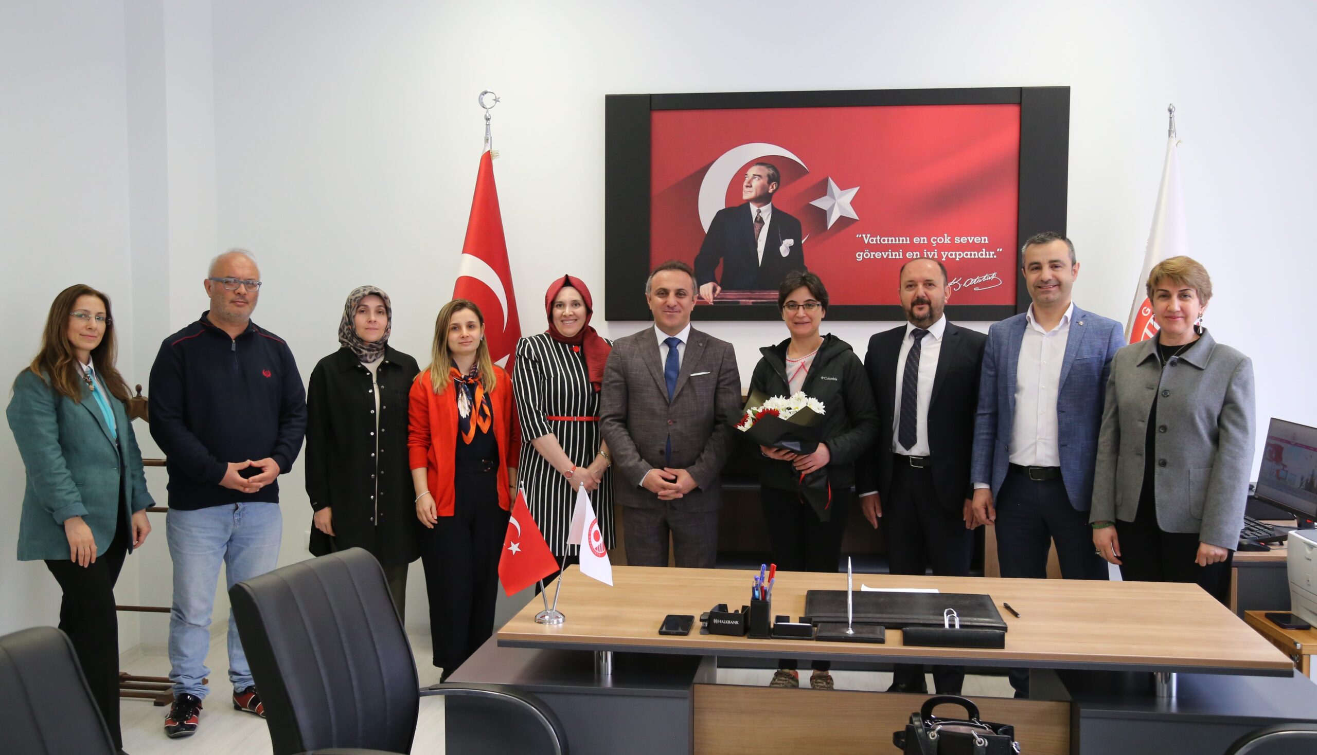 Üniversitemiz Lisansüstü Eğitim Enstitüsü’nde Görev Devir Teslim Töreni Gerçekleştirildi Devir