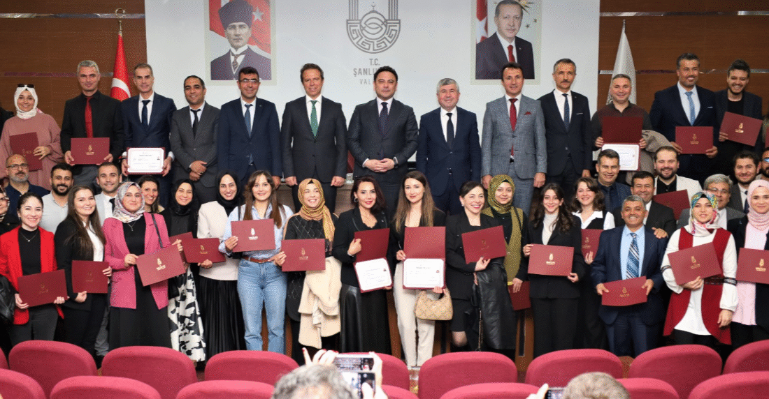 Şanlıurfa Valiliği’nde Eğitimde Başarı Ödül Töreni Gerçekleştirildi Şanlıurfa Valiliği Konferans