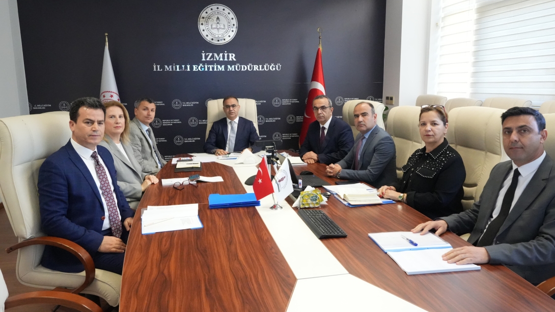 İlçe Eğitim Yöneticileri, İzmir İl Millî Eğitim Müdürü Dr. Ömer