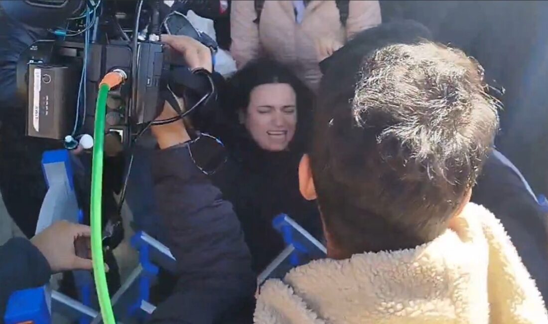 Öğretmen Adaylarının MEB Önündeki Eylemi Devam Ediyor CHP’den Proje Okullarındaki