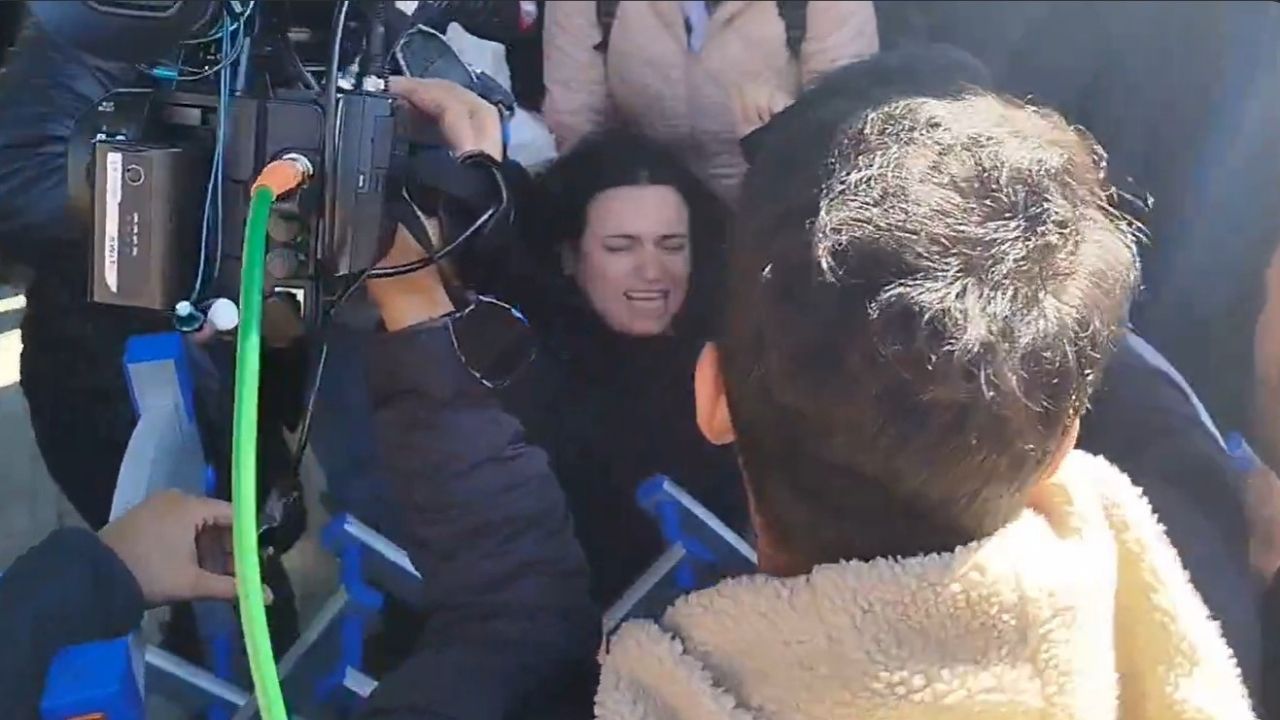 Öğretmen Adaylarının MEB Önündeki Eylemi Devam Ediyor CHP’den Proje Okullarındaki
