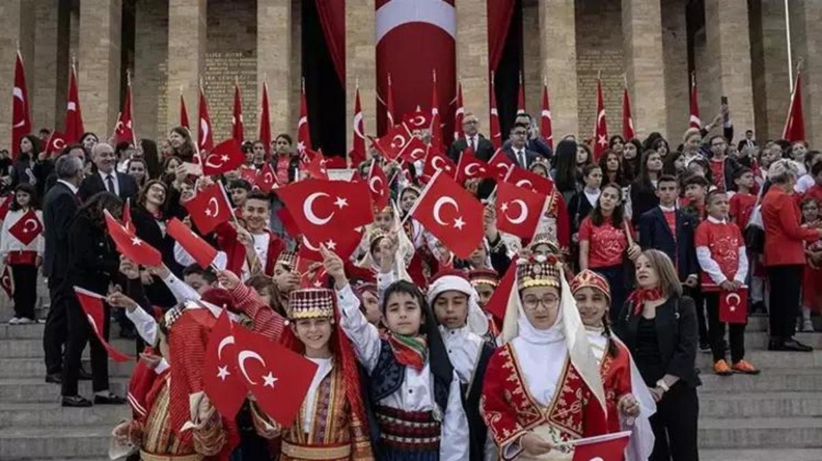 Milli Eğitim Bakanı Yusuf Tekin’den 23 Nisan Ulusal Egemenlik ve