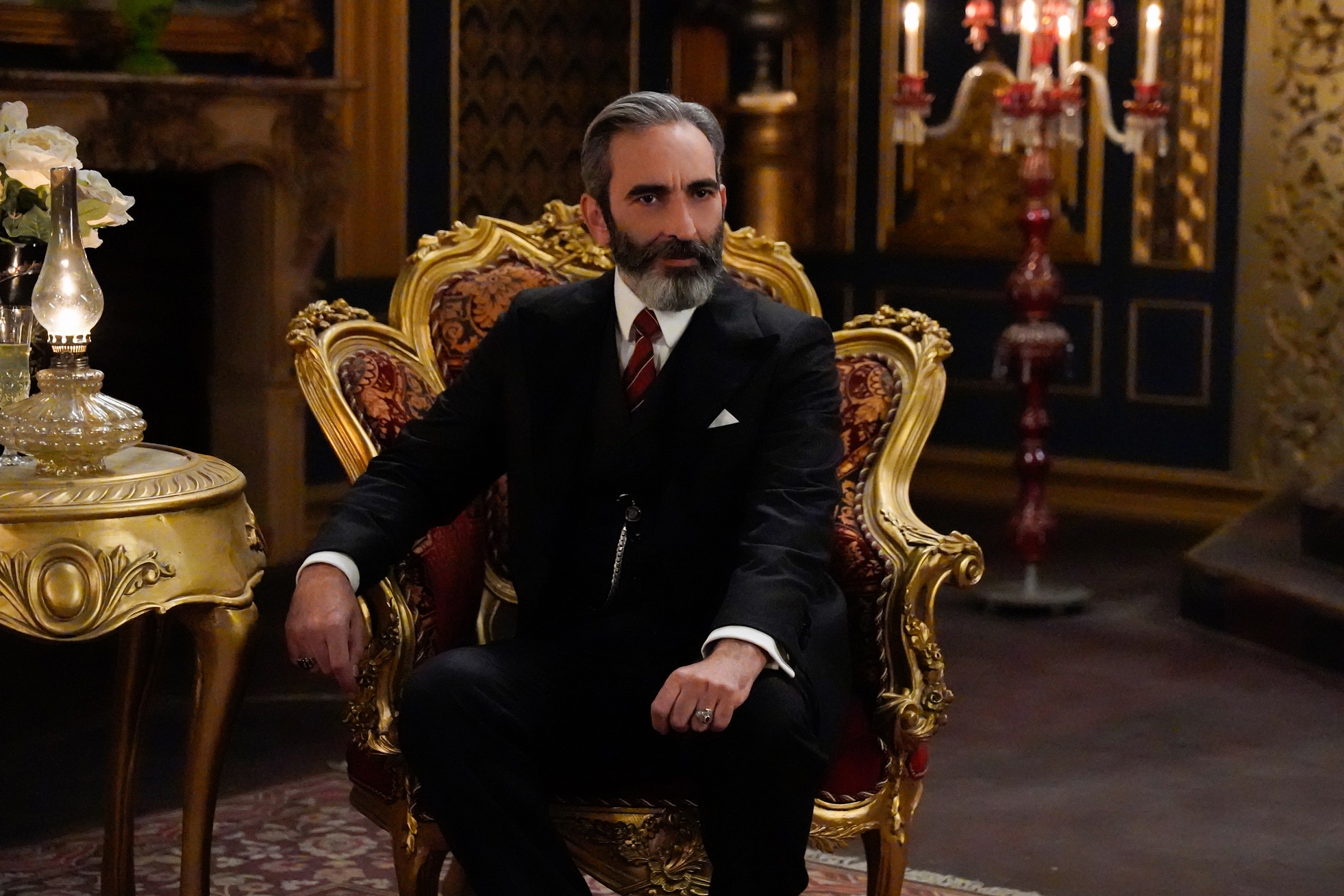 Şakir Paşa Ailesi Dizisi Setinde Trajik Olay: Yangın ve Set