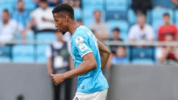 Trabzonspor, Adana Demirspor deplasmanında Simon Banza’nın attığı golle öne geçti
