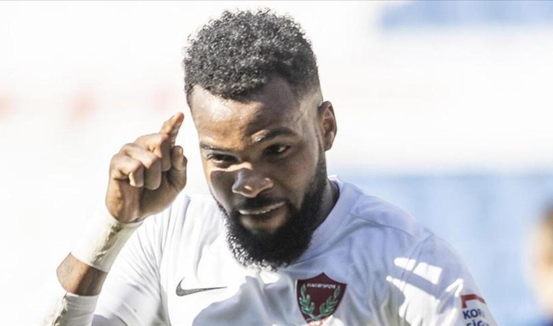 Aaron Boupendza, Süper Lig’in Eski Gol Kralı Hayatını KaybettiHaberin BaşlıklarıAaron