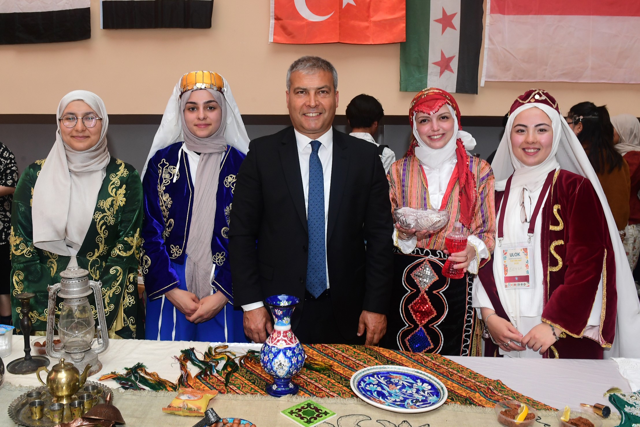 1748318501 Farkli Kulturler Anadolu Universitesinde Bir Araya Geldi