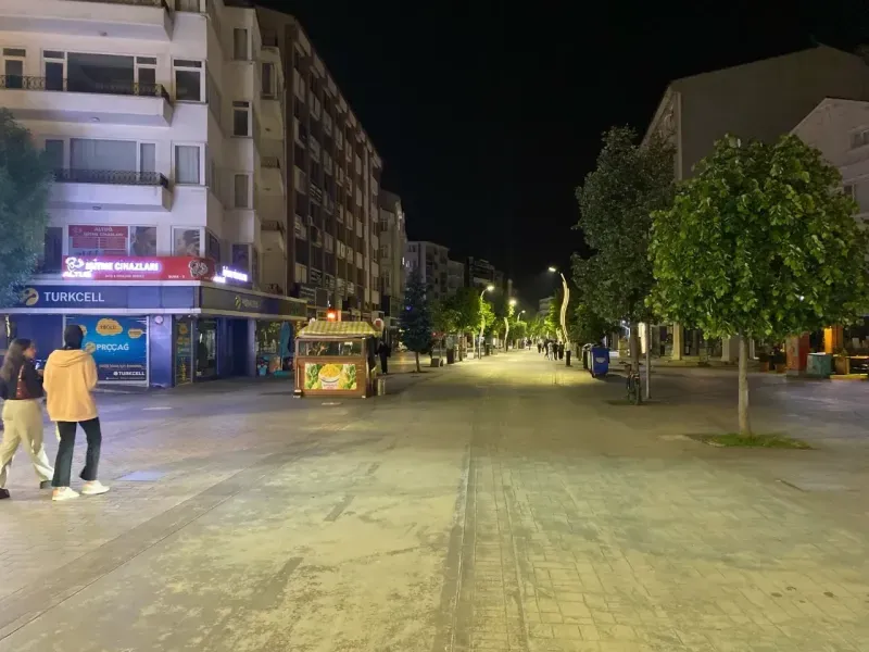 Gece saatlerinde deprem panik yarattı 4
