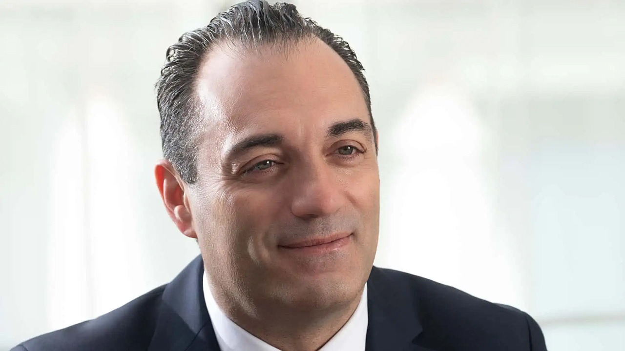 Stellantis’in Yeni CEO’su Antonio Filosa Oldu Stellantis CEO’su Carlos Tavares,
