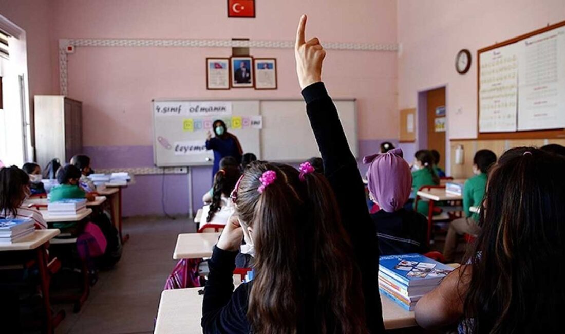 Arefe Günü Tatil Mi? Okullar Ne Zaman Kapanacak?Haberin BaşlıklarıArefe Günü