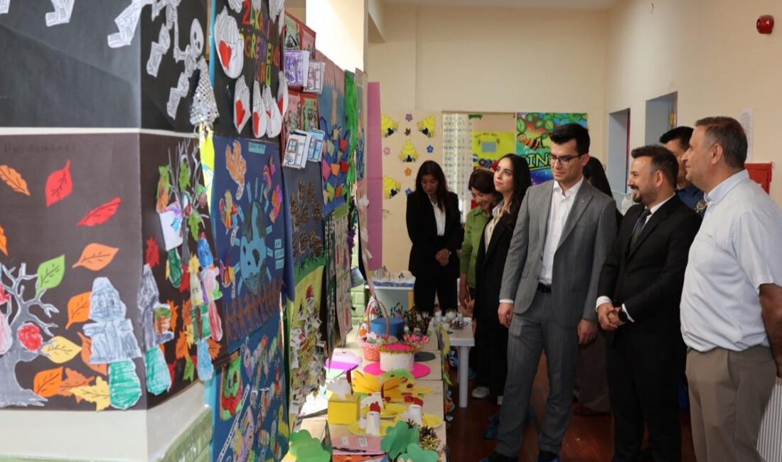 Ayrancı Kaymakamı ve Eşi, Yunus Emre Anaokulu’nda Öğrencilerin Başarılarını KutladıHaberin