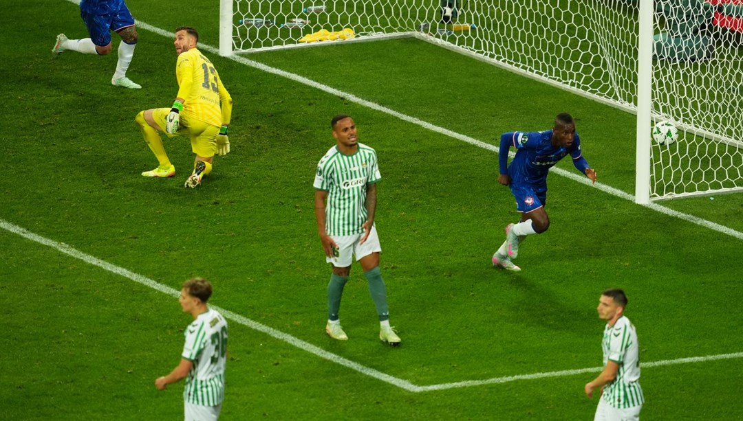 UEFA Konferans Ligi Finalinde Chelsea, Real Betis’i 4-1 Yenerek Şampiyon