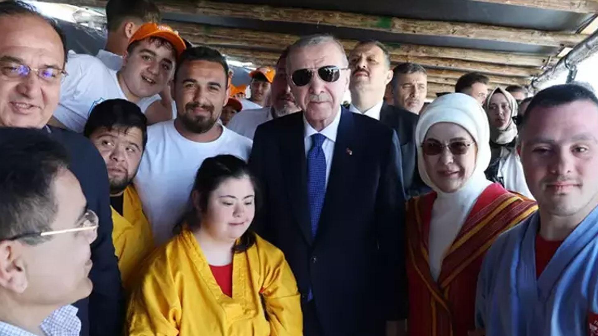 Cumhurbaskani Erdogan 7 Etnospor Kultur Festivalini Gezdii
