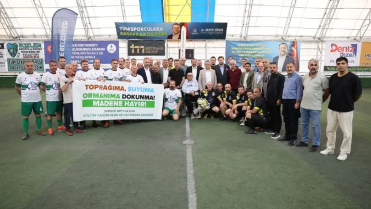 Derincede Arkadaslik Ve Futbol Bir Araya Geldi.webp
