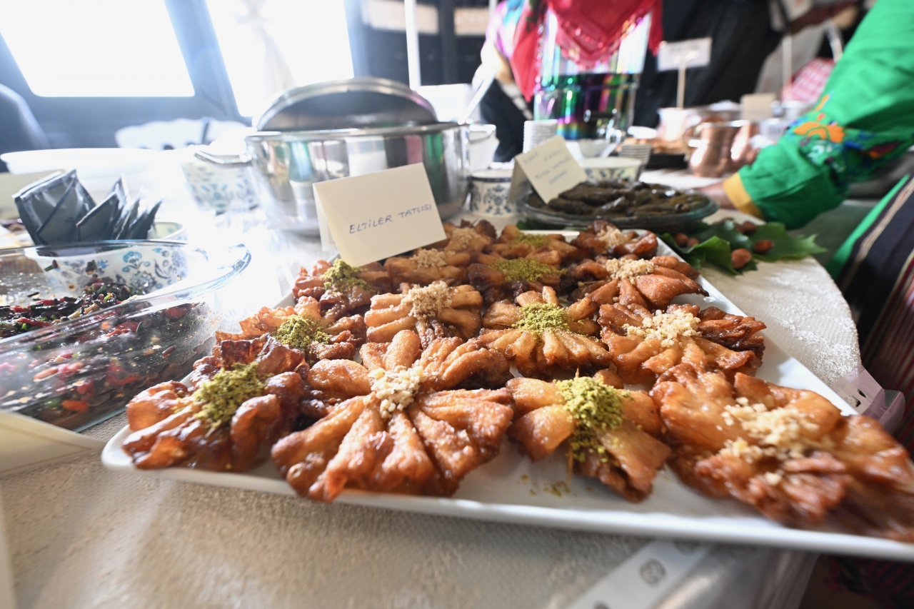 Düzce'de "Türk Mutfağı Haftası" Etkinliği Yöresel Lezzetlerle Şenlendi Duzcede Turk Mutfagi Haftasi Etkinligi Yoresel Lezzetlerle Senlendi