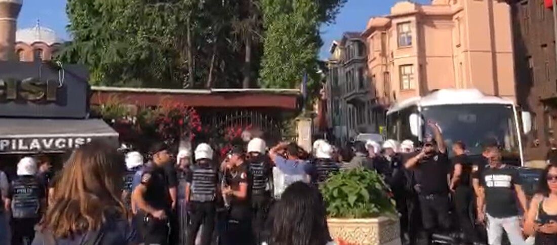 Kişisel Verilerin İşlenmesi ve Korunması Hakkında BilgilendirmeHaberin BaşlıklarıKişisel Verilerin İşlenmesi