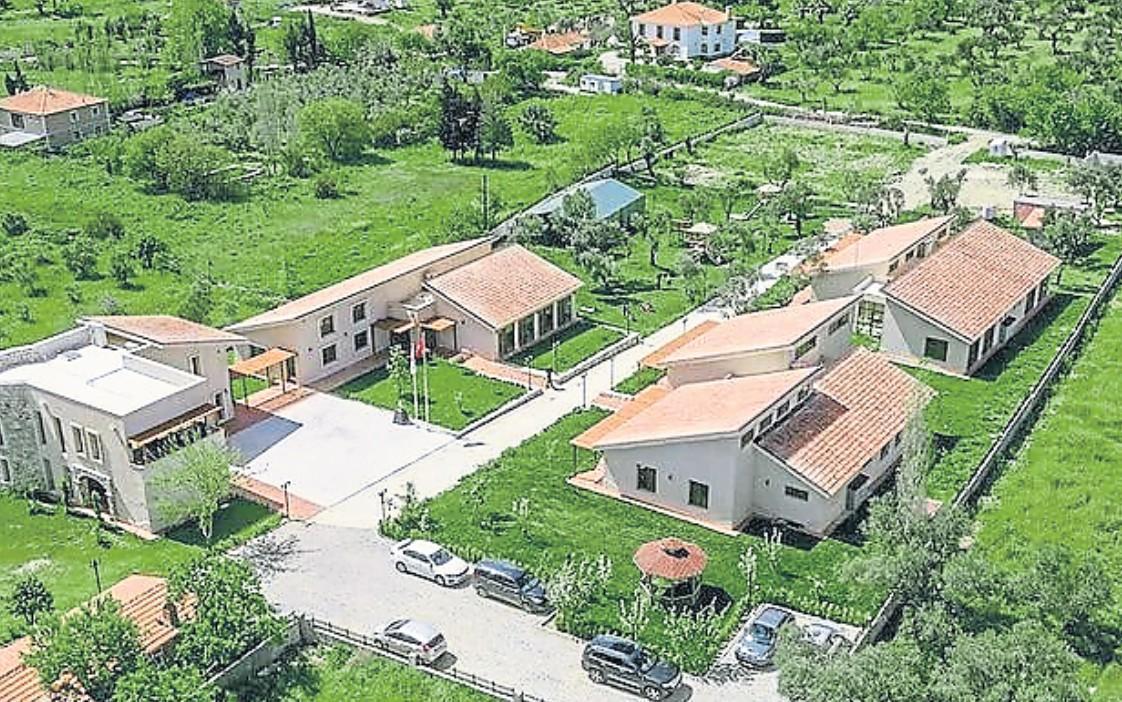 Izmirde Cocuklarin Fiziksel Ve Dusunsel Ozgurlugu Icin Ozel Bir Okul