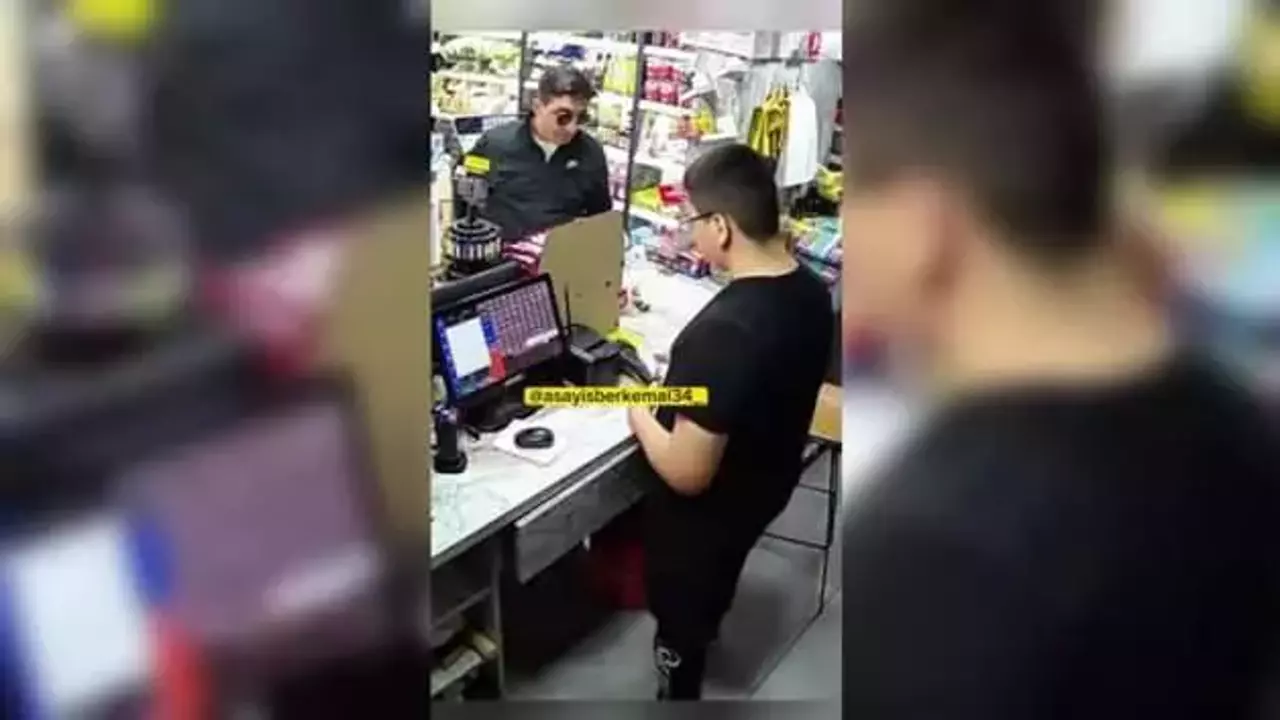 Kasiyer Saskina Dondu 5 Lira Verecegine 250 Lira Aldi.webp