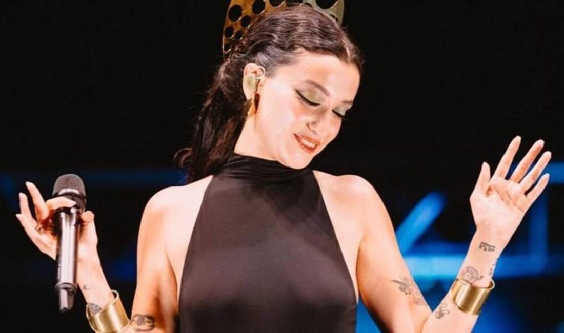 Melike Şahin: Müzik Kariyerinde Göz Dolduran İlerleyişHaberin BaşlıklarıMelike Şahin: Müzik