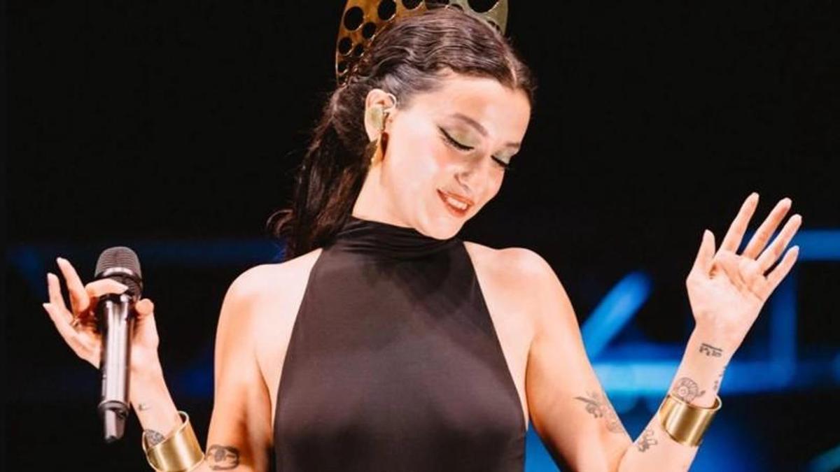 Melike Sahinin Makyajsiz Pozlari Sosyal Medyada Gundem Oldu