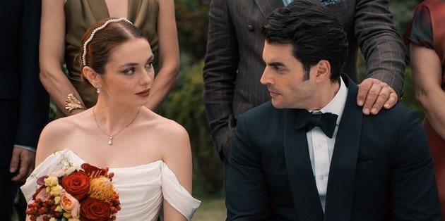 Yeni dizi "Veliaht": Eylül’de İzleyiciyle Buluşmaya HazırlanıyorHaberin BaşlıklarıYeni dizi "Veliaht":
