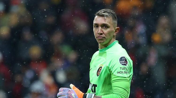 Fernando Muslera, Galatasaray’dan Ayrıldı: Geleceği Hakkında Önemli GelişmelerHaberin BaşlıklarıFernando Muslera,