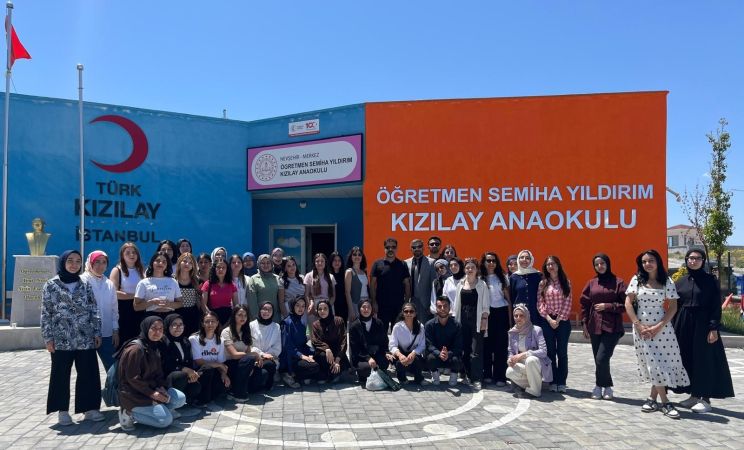 NEVÜ'den "Çocuklar Değerlerle Tanışıyor" Etkinliği Düzenlendi NEVÜ’den “Çocuklar Değerlerle Buluşuyor” Etkinliği
