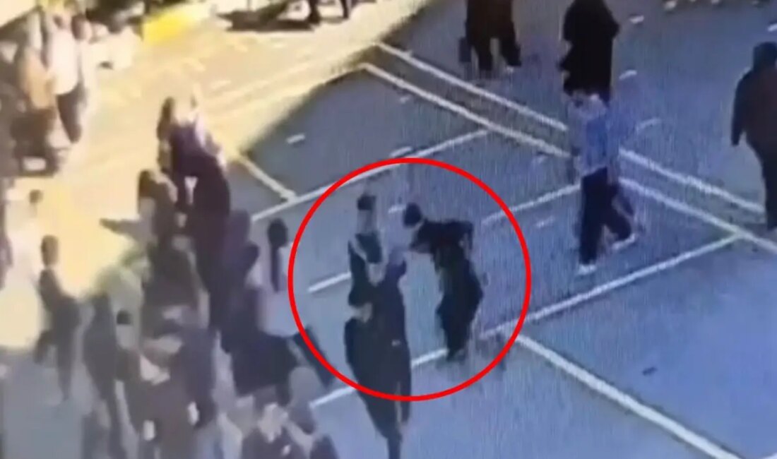 Sultanbeyli’de Liseli Öğrenci Bıçaklama Olayı: Kaçan Saldırgan Kısa Sürede YakalandıHaberin