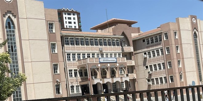 Şanlıurfa’da Öğrenciye Eğitim Kurumunda Şiddet: Öğretmen TutuklandıHaberin BaşlıklarıŞanlıurfa’da Öğrenciye Eğitim