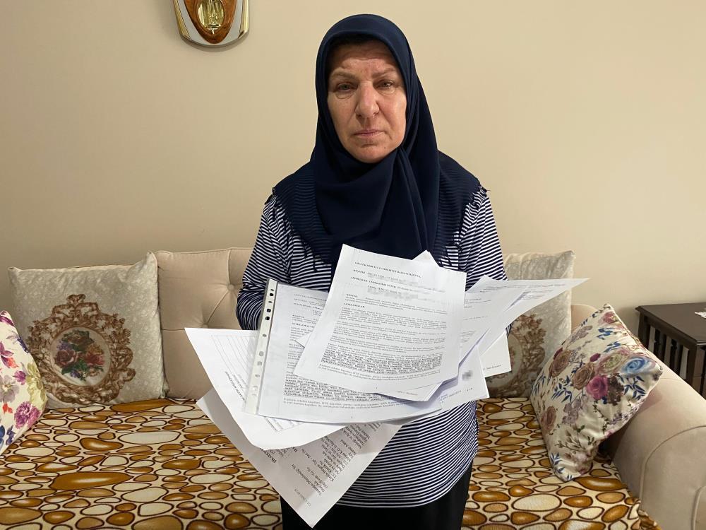 Son Caresizlikte Bir Kadinin Yardim Cagrisi Gozyaslariyla Dolu