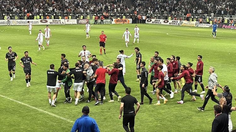 markdown TFF, Elazığspor-Vanspor Maçının Sonucu İle İlgili Kararını AçıkladıHaberin BaşlıklarıTFF,