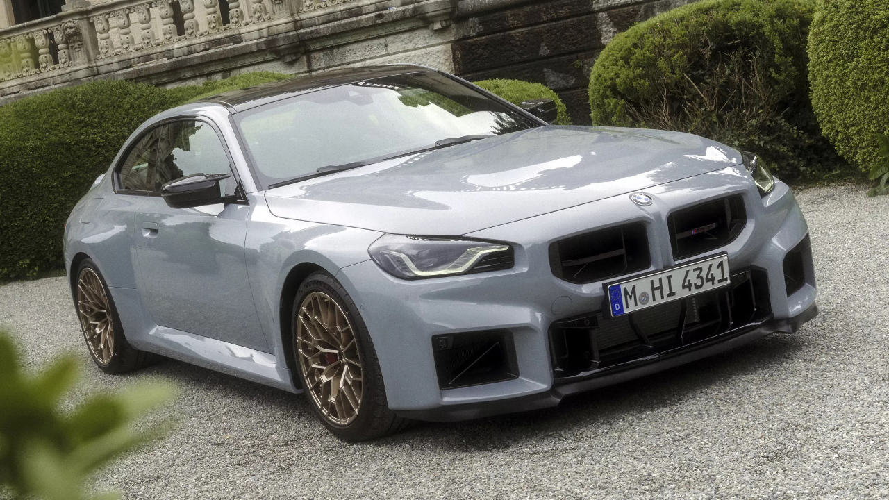 Yeni BMW M2 CS resmi olarak görcüye çıkarıldı