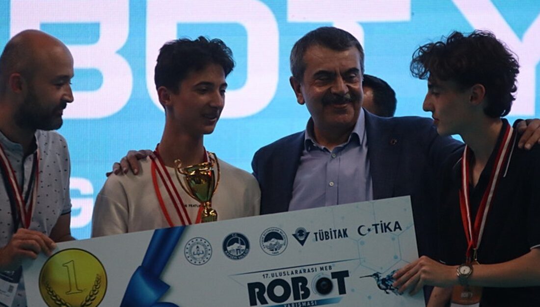 Uluslararası MEB Robot Yarışması: Gençlerin Geleceğe Açılan KapısıHaberin BaşlıklarıUluslararası MEB