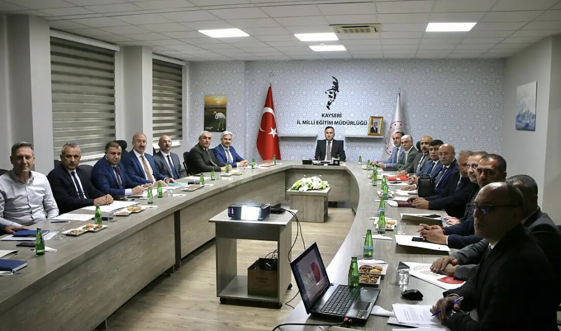 Kayseri’deki Öğrenciler TÜBİTAK Araştırma Projeleri Yarışmasından Ödüllerle Döndü 01.06.2025 15:36