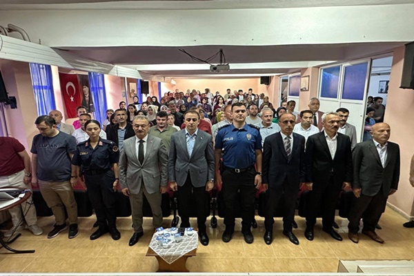 1749755217 363 Salpazari Anadolu Lisesi 9 Sinif Mezunlari 29 Ogrenci Kep Firlatti